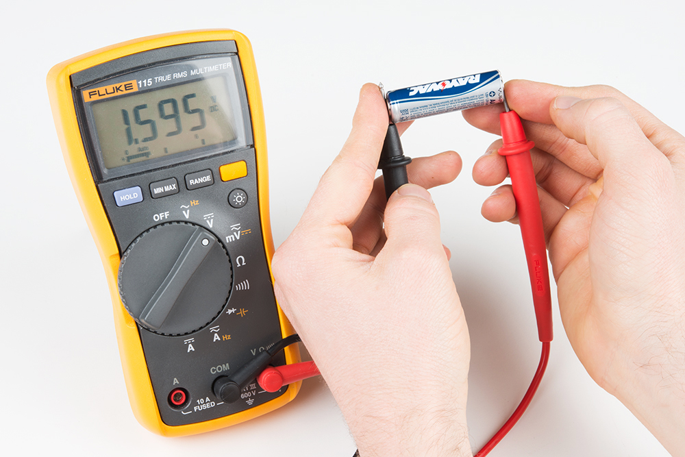 Battery voltage. Cell Battery тестер. Fluke Resistance measurement. Тестер для рулеток. 45290 Тестер.