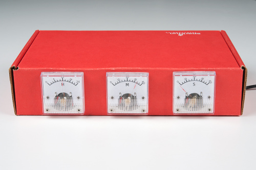 Box analog panel meter clock in action