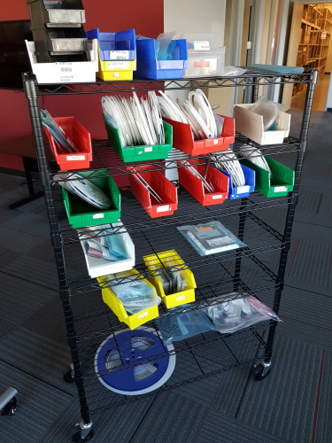 Tape and reel cart