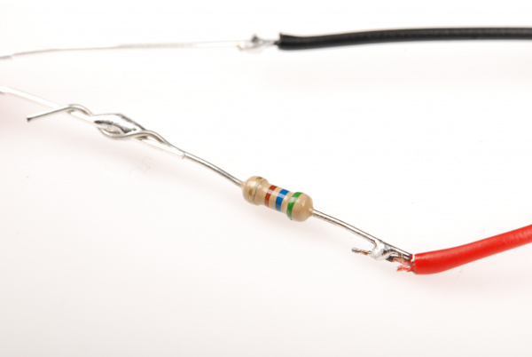 560 ohm resistor.