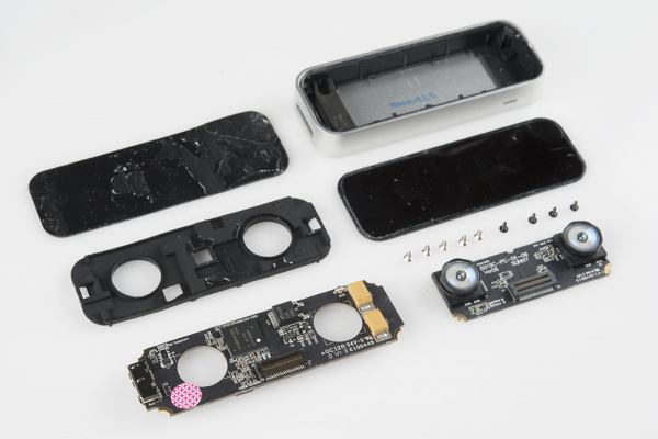 The (nearly) fully disassembled Leap Motion