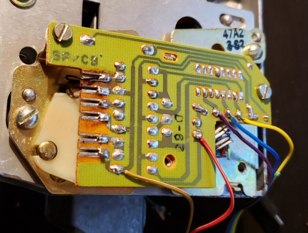 Coin validator with soldered wires
