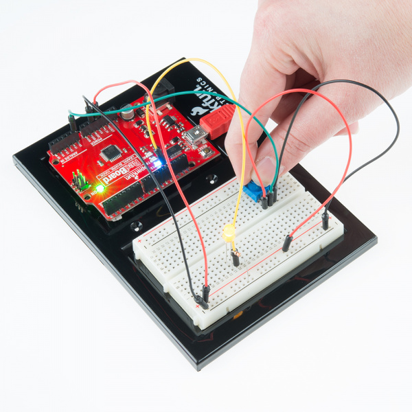 analogRead(A2) always at 1023 max value potentiometer arduino pro micro -  Project Guidance - Arduino Forum