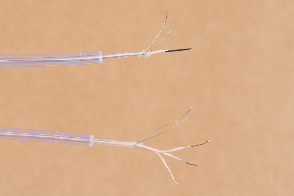 Comparison of Standard EL Wire and EL Chasing Wire