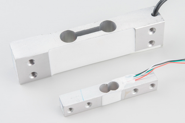 Two bar strain gauge load cells