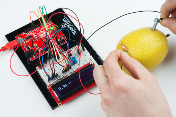 Open circuit voltage of the lemon battery